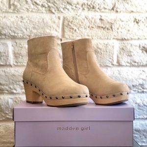 *SOLD* NEW Madden Girl Svet Clog Booties